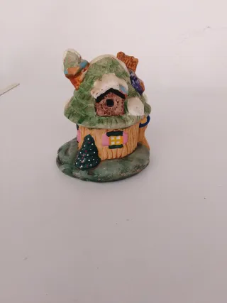 Figuras decorativas de resina.