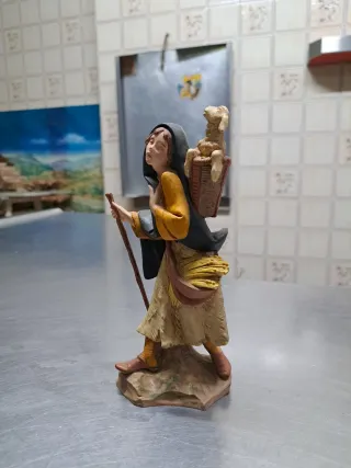 Figura Belén Marmolina Pintada a Mano