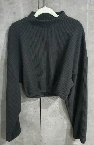 Jersey canalé Bershka negro talla XS