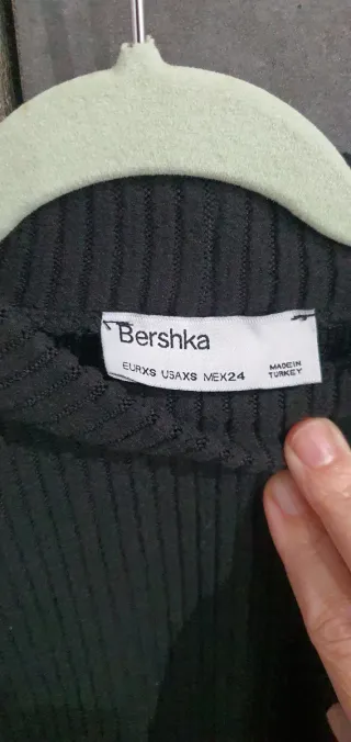 Jersey canalé Bershka negro talla XS