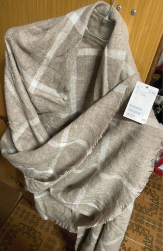 Sciarpa H&M beige 190x90 nuova