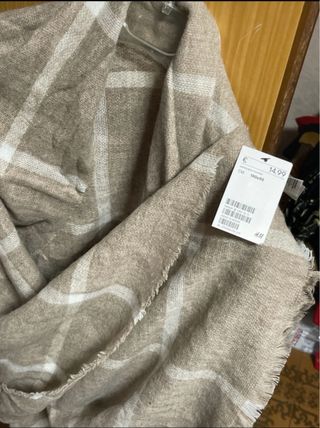 Sciarpa H&M beige 190x90 nuova