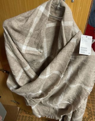 Sciarpa H&M beige 190x90 nuova