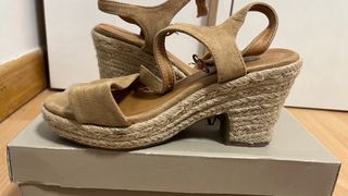 Sandalias esparto beige
