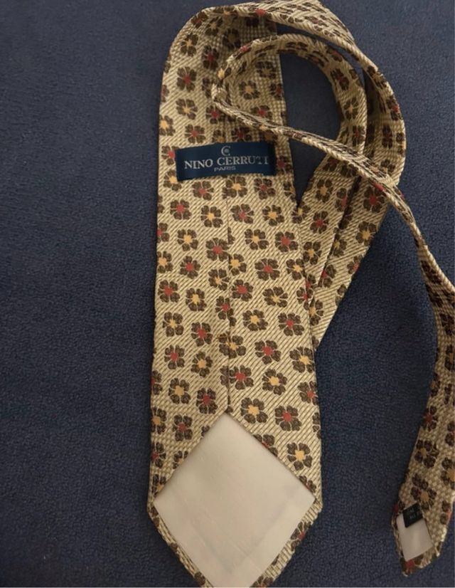 Corbata Cerruti niño beige estampado floral