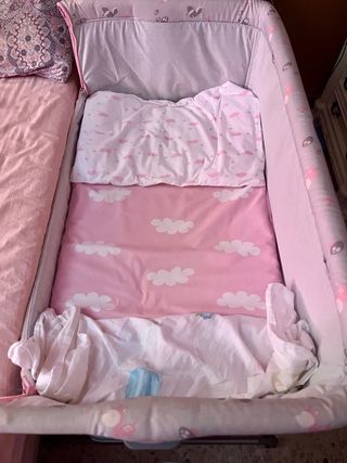 Cuna colecho Chicco next 2 me rosa
