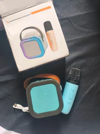 Karaoke Portátil con Micrófono