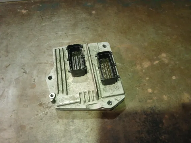 Centralita Motor Opel Astra H 1.6 16v Z16XEL