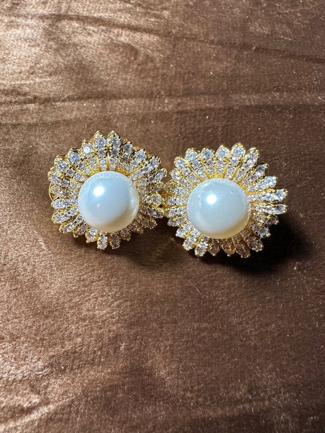 Pendientes perla y circonitas oro