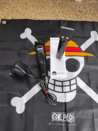 2 Máquinas de barbear Braun e Vintage T9