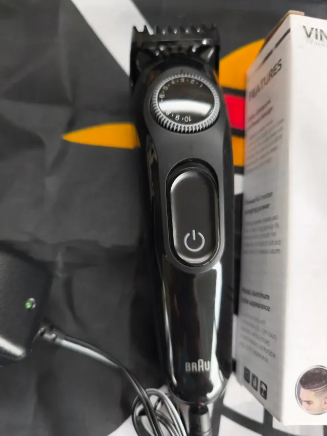 2 Máquinas de barbear Braun e Vintage T9