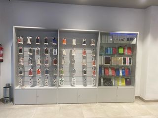 Mueble expositor tienda