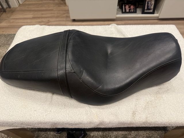 Asiento Harley Davidson Negro