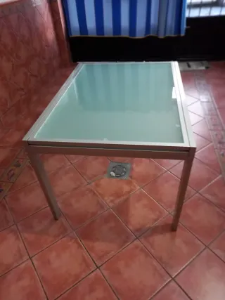 Mesa de centro cristal y metal