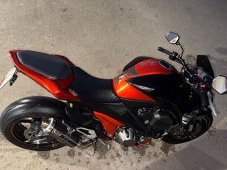 Kawasaki Z800 Naranja y Negra