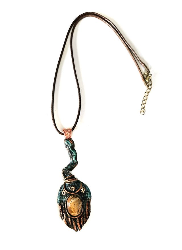 Colgante escoba bruja con piedra energética