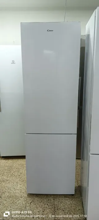 Nevera Combi Blanca Candy No Frost energía A+