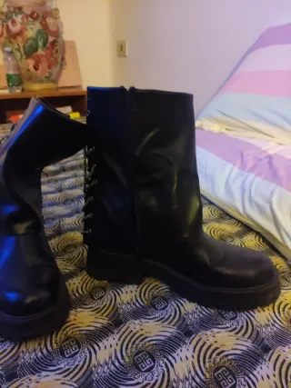 Stivaletti neri ecopelle con strass