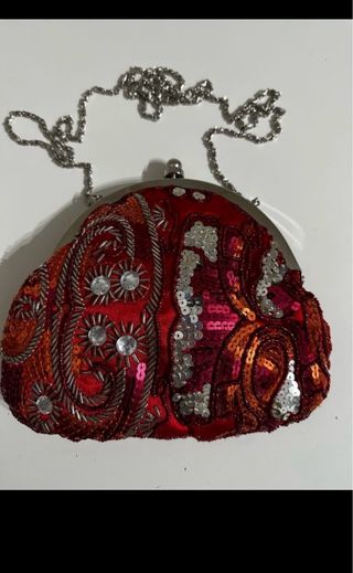 Lote 4 bolsos de fiesta. 18€