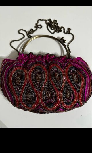 Lote 4 bolsos de fiesta. 18€