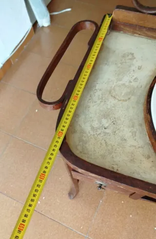 Palanganero de madera antiguo