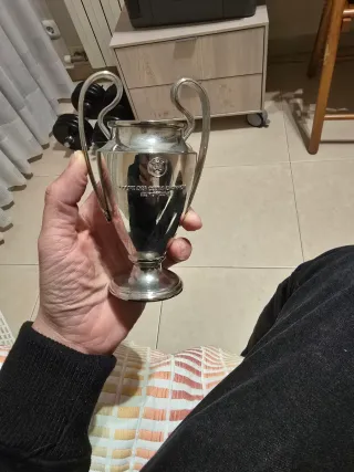 Trofeo UEFA Champions League