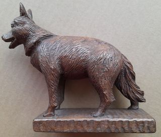 Figura madera lobo 1964