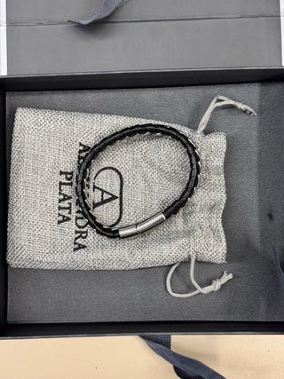 Pulsera de cuero trenzado y plata