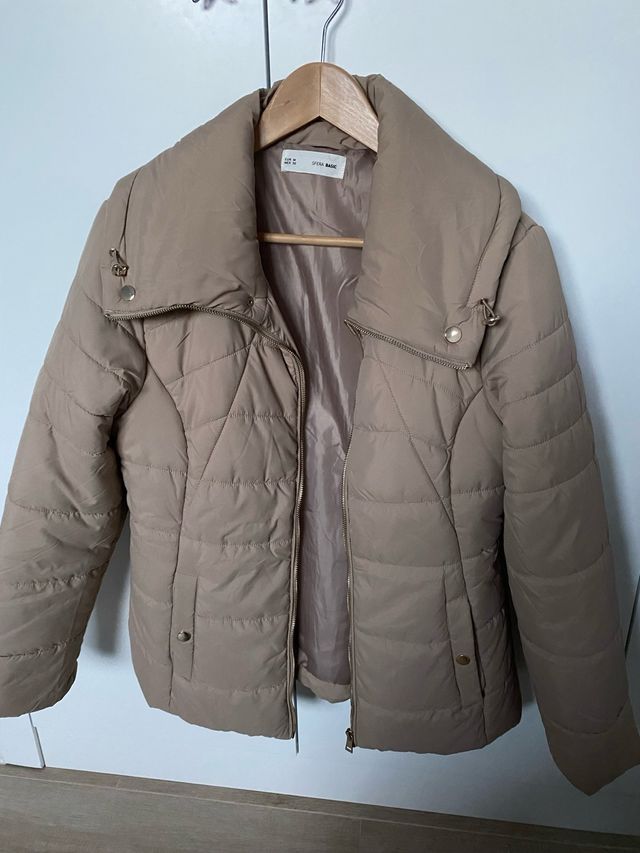 Abrigo acolchado beige talla M