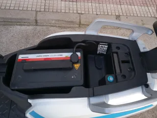Moto eléctrica de 125cc NIU/NGT
