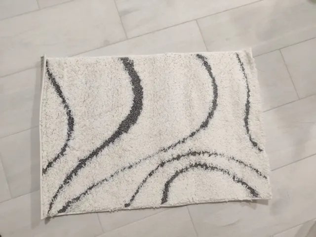 Alfombra ratán diseño moderno Completamente Nueva.