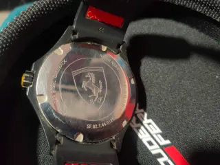 Orologio Scuderia Ferrari Nero e Rosso