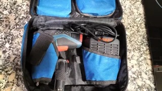 Atornillador Bosch Profesional + Cargador