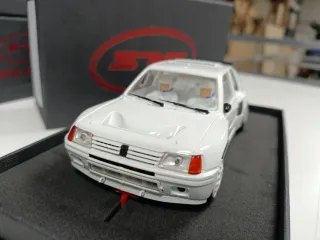 Peugeot 205 T16 EVO1 DE SRC a estrenar