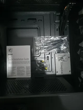 Caja PC Gaming MSI MAG FORGE M100R