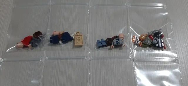 LEGO n. 12 Minifigures The Goonies dal set 21363