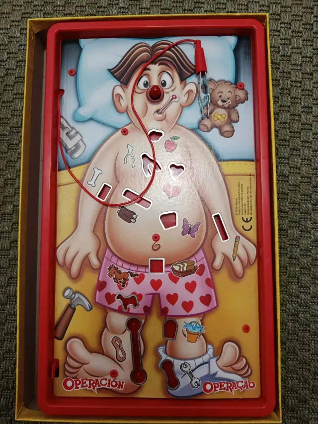 Juego Operación, muy divertido
