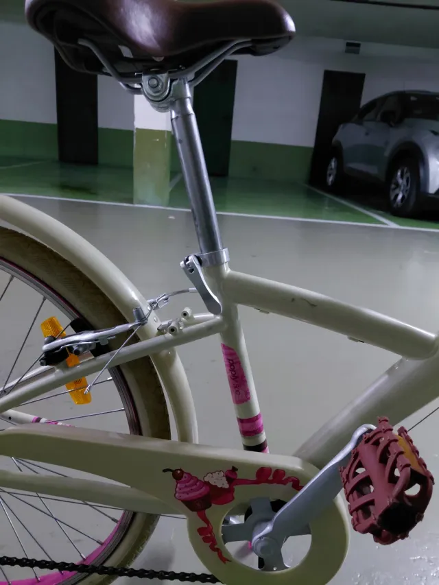 Bicicleta infantil B'TWIN color crema y rosa