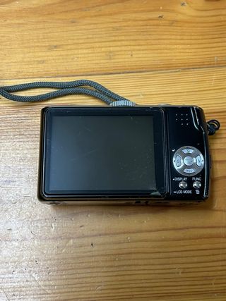 Cámara Digital Panasonic Lumix Negra + Accesorios