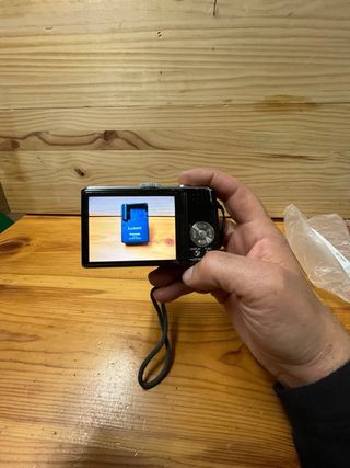 Cámara Digital Panasonic Lumix Negra + Accesorios