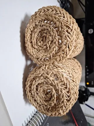 Artesanía de esparto hecha a mano