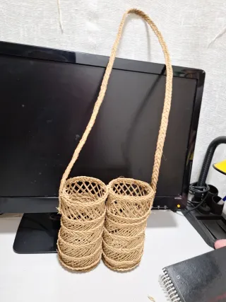 Artesanía de esparto hecha a mano