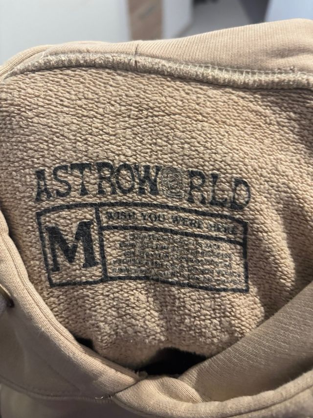 Sudadera Astroworld Travis Scott