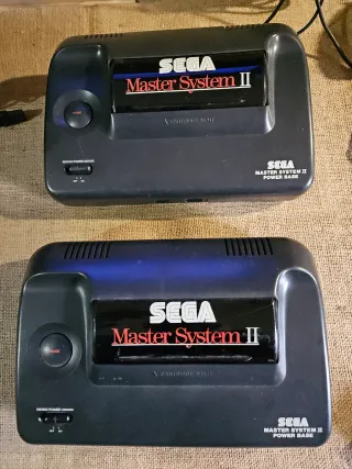 2x Sega Master System II Consolas