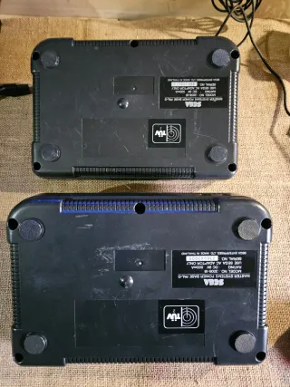 2x Sega Master System II Consolas