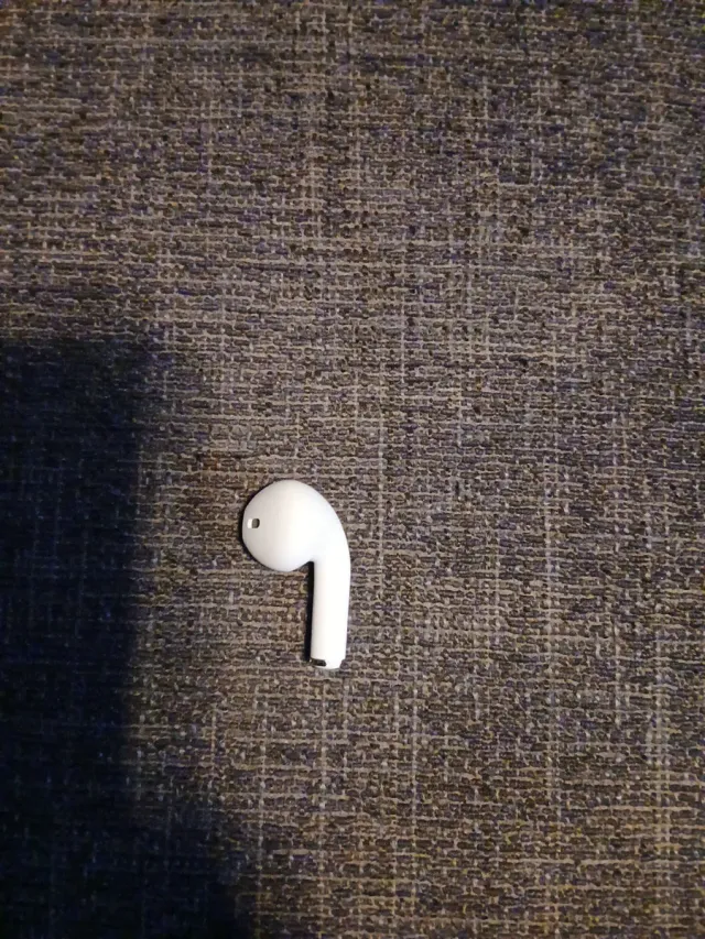 Auriculares inalámbricos blancos