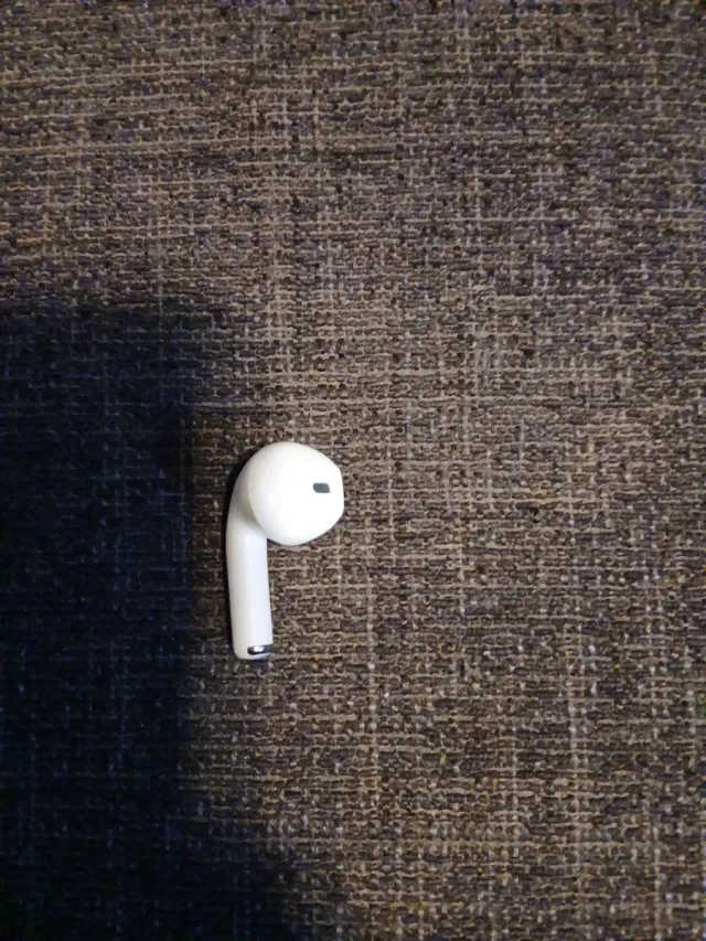 Auriculares inalámbricos blancos