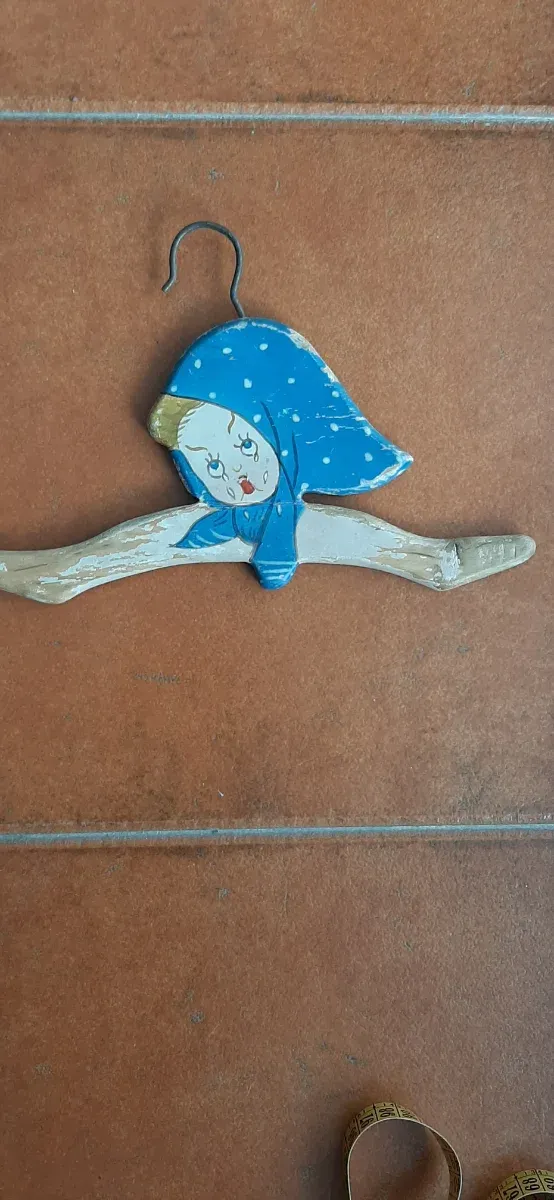 Percha antigua, retro, vintage.