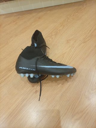 Botas de fútbol Nike Talla 42