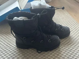 Bota Mustang Invierno Negra